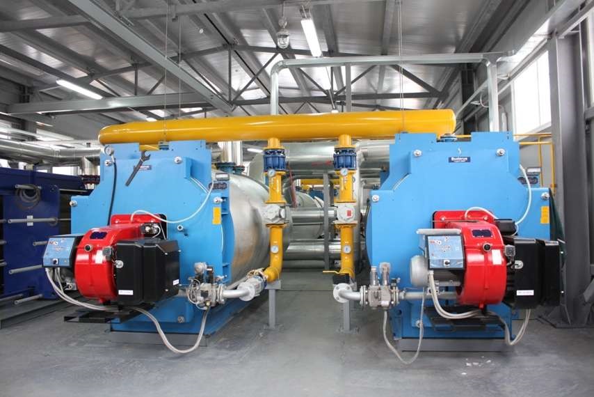 qazanxanada-qazanlarin-temizlenmesi